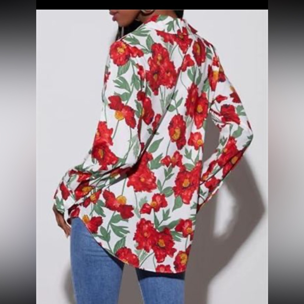 Floral Red and White Women's Top size XS NEW - Picture 7 of 8